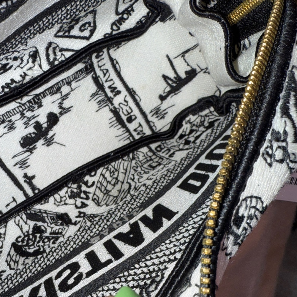 Black and White cosmetic Pouch - Picture 9 of 13